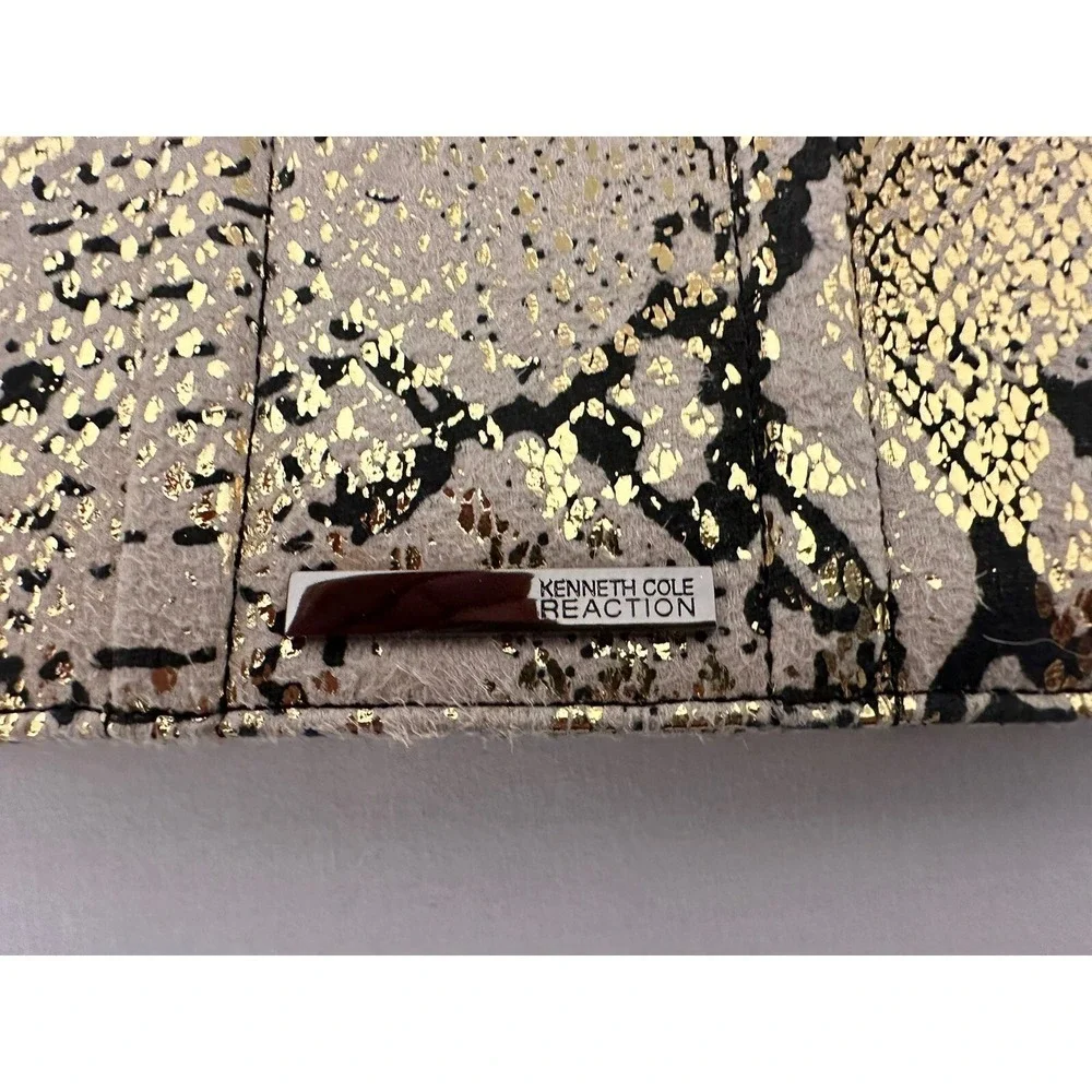 New Kenneth Cole Reaction Black Gold Metallic Snakeskin Clutch Wallet Event